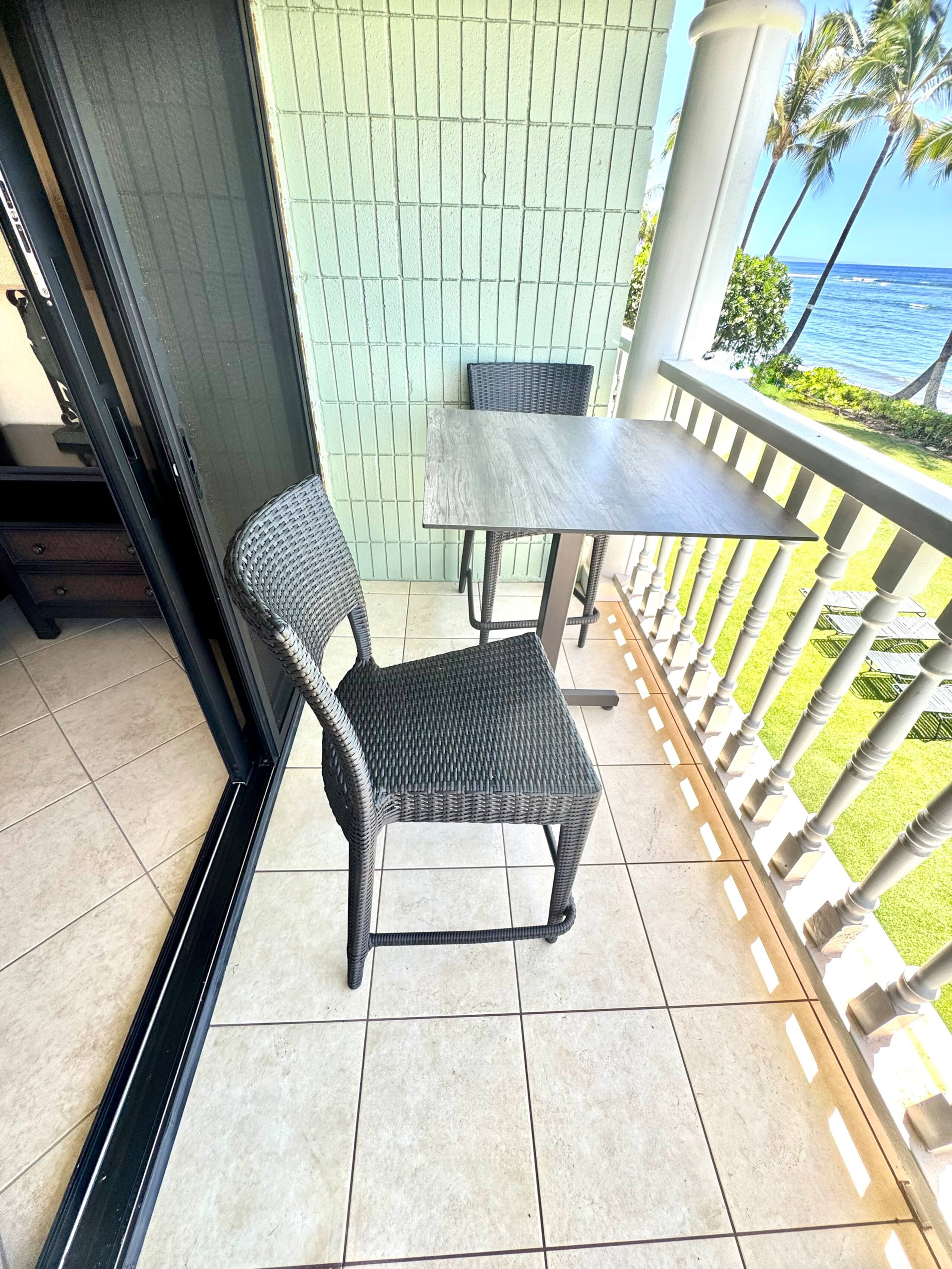 Lahaina Shores Luxe Beachfront Ocean View 2 Lanais - Image 21