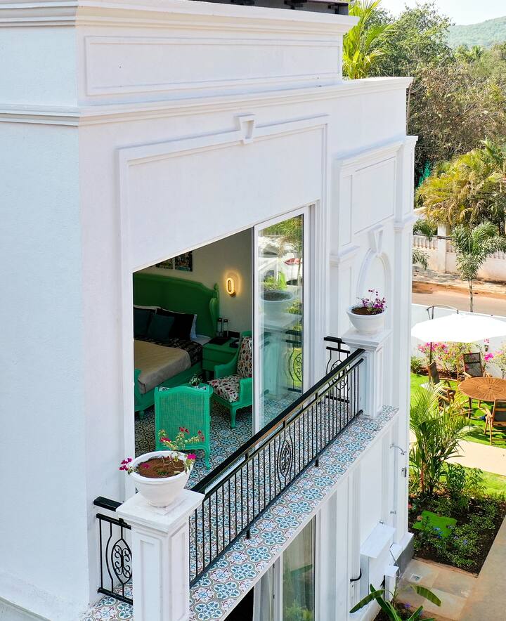 ELIVAAS Fernweh VK · 3-BHK villa with Private Pool, Garden, Gazebo