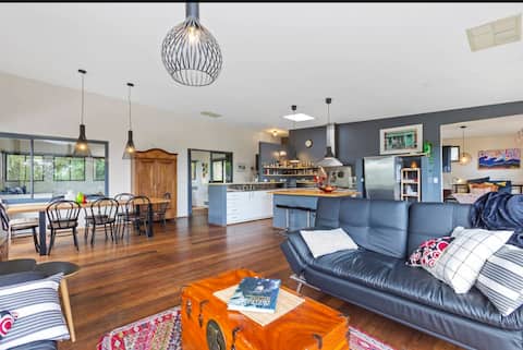 Successful Airbnb property: Otway Treehouse Retreat by the Ocean in Shire Of Colac Otway