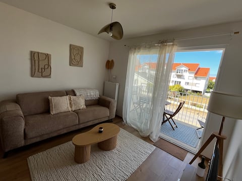Top performing Airbnb: At Home Ste Cécile in Camiers