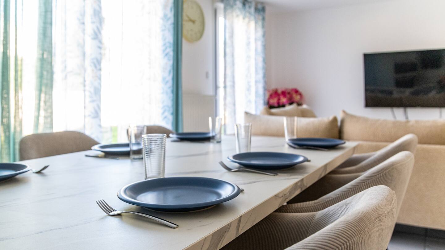 L’Hortensia – Maison familiale — Espace repas