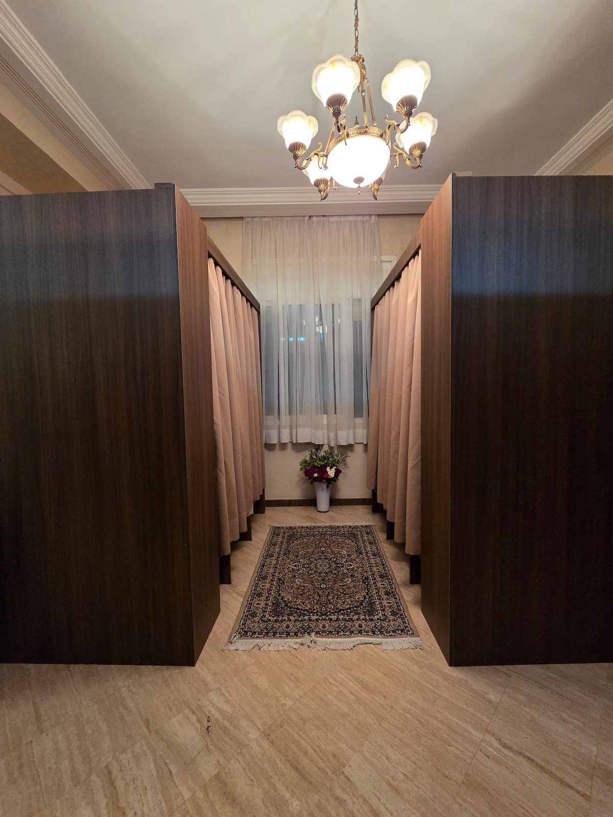 Riad in Casablanca  1 bedroom  11 beds  3 shared baths - image 4