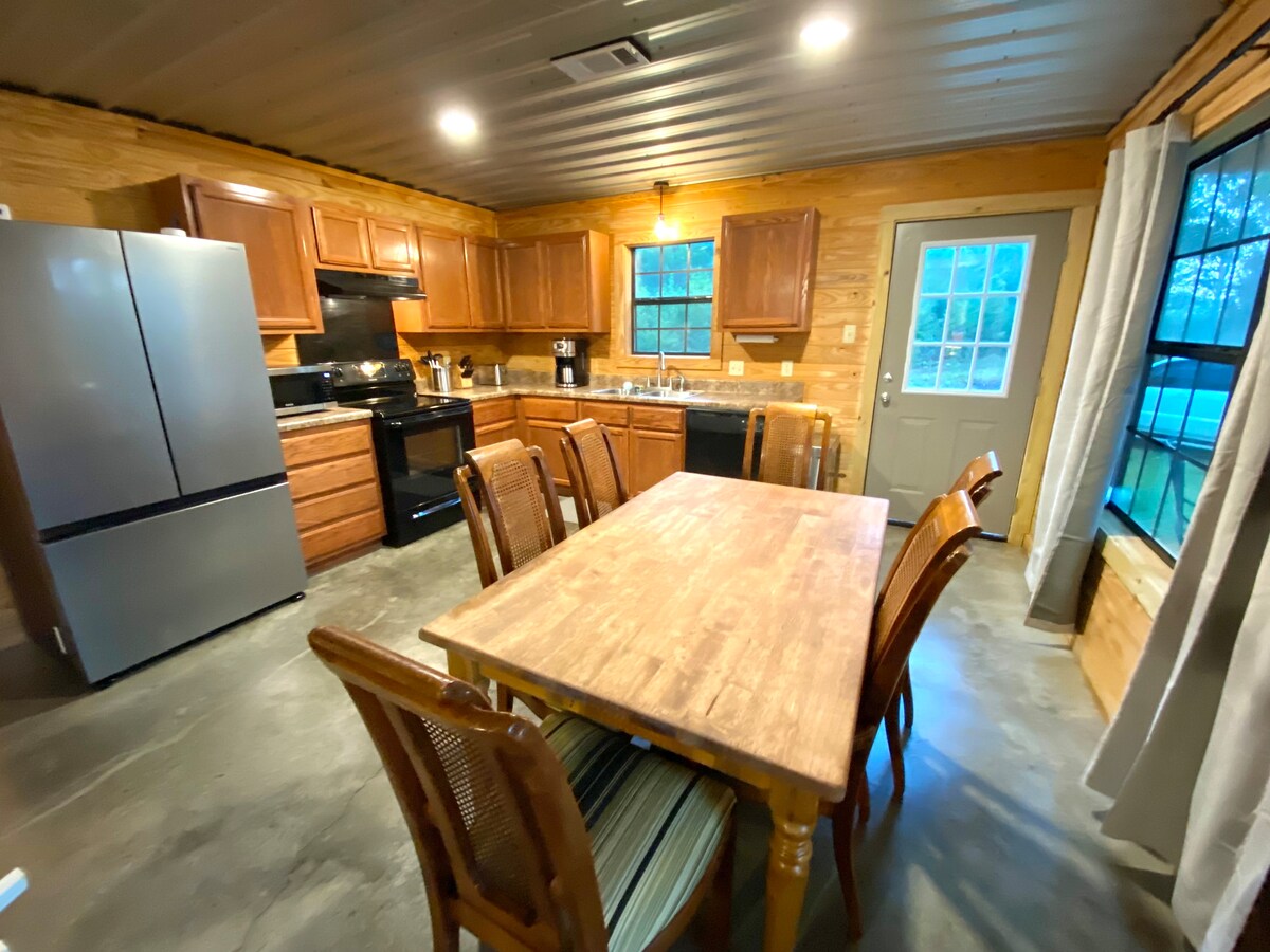 The Landings at Sardis Lake- Cabin #4 - Image 2