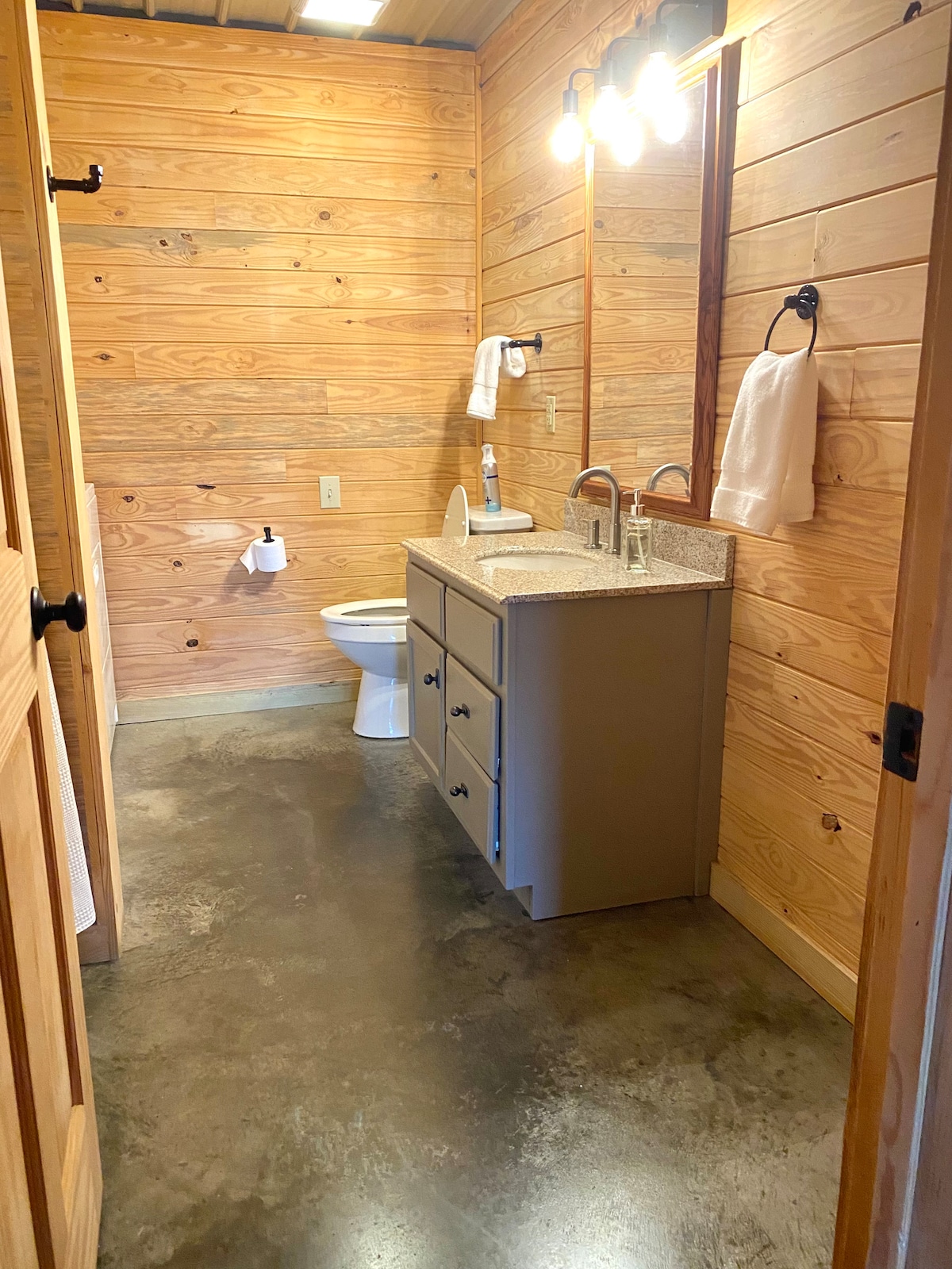 The Landings at Sardis Lake- Cabin #4 - Image 6