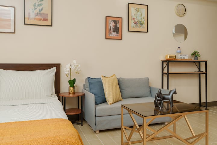 Quiet City Stay | Venice Mall & Bgc Access - Ortigas Center