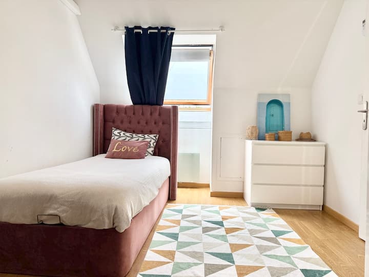 საძინებელი 1