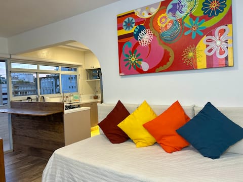 Top performing Airbnb: Spacious with View and Brazilian Spirit - 10 min. from Paulista in São Paulo