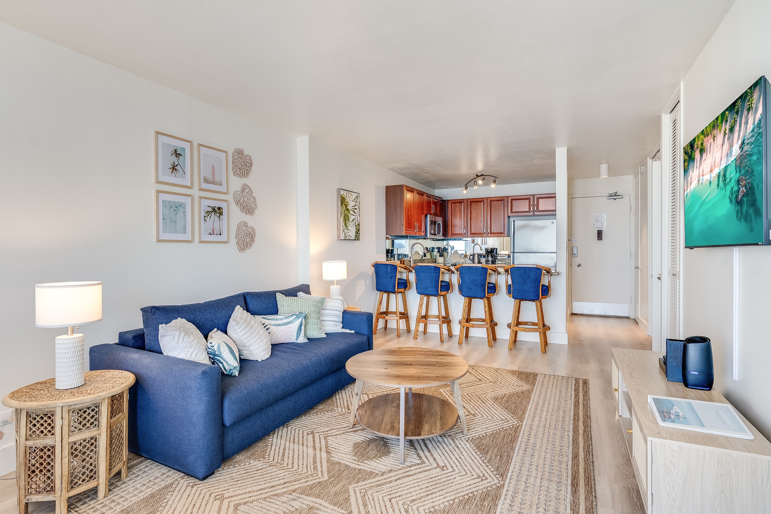 1886 Ilikai Marina 1BR - Top-Floor- Free Fireworks - Image 7