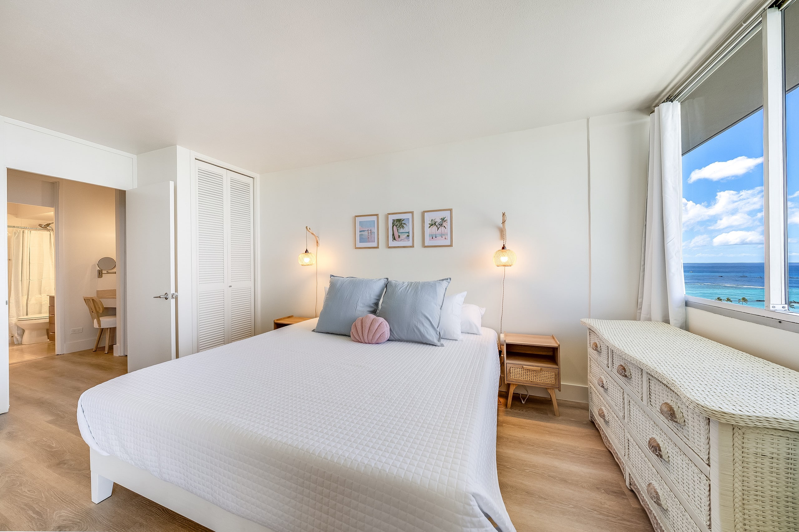 1886 Ilikai Marina 1BR - Top-Floor- Free Fireworks - Image 23