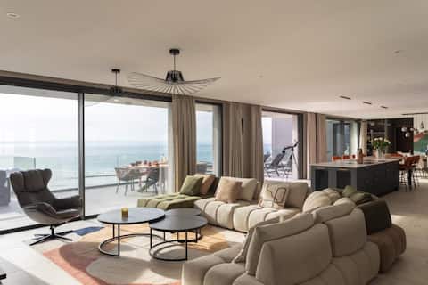 Successful Airbnb property: L'Instant Océan Premium Sea View Apartment in Pléneuf Val André