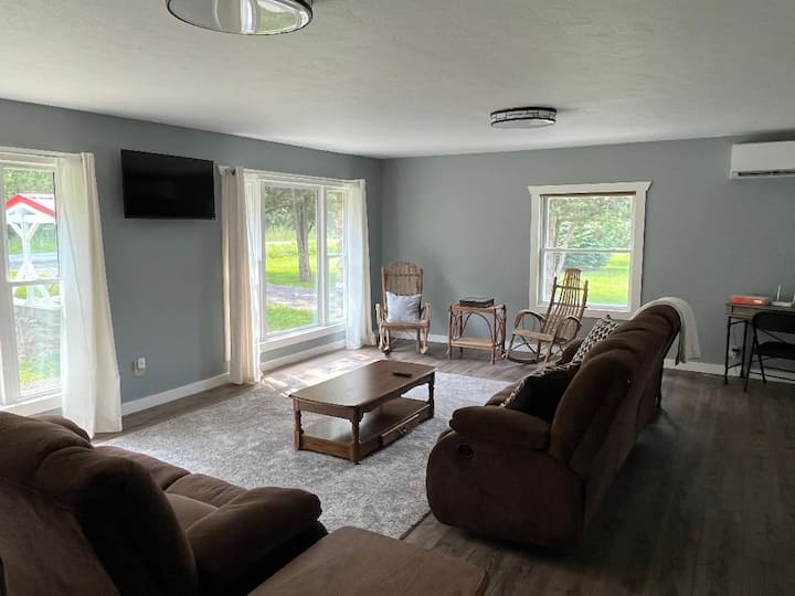 Country Home Just Minutes From Finger Lakes - Penn Yan, NY