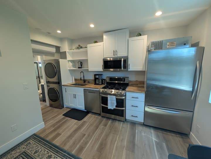 Guesthouse Near Disney - Monthly Rental - Anaheim