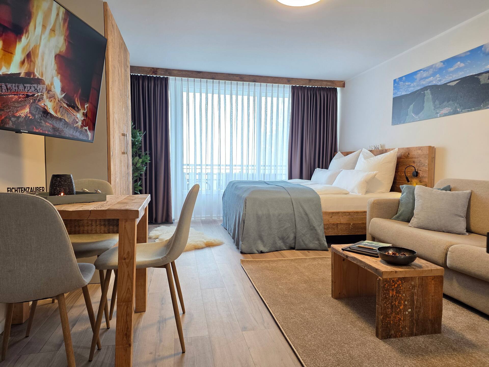 Spruce magic - balcony | Near bike park & ski slope
