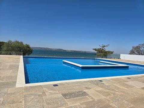 NEW HOUSE, 10 suites Ilha Bela condominium