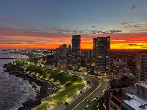 Popular Airbnb listing: Two-room apartment, full ocean view in Mar Del Plata