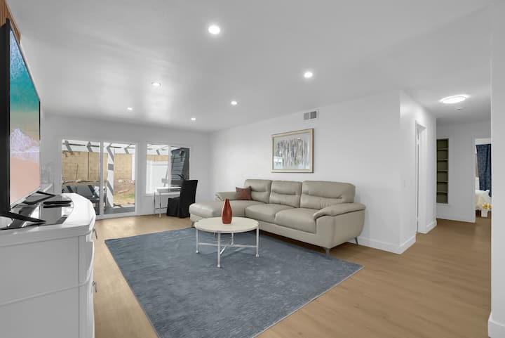 Modern Ontario Home Near Airport & Ontario Mills - Chino Hills, CA