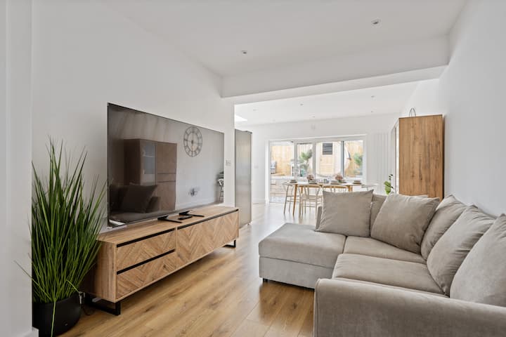 Casa Retreat: Luxury Spa Escape | Sauna | Hot Tub - Bournemouth
