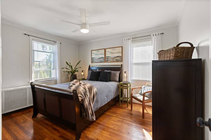 宽敞的主卧室|享受应得的休息和放松