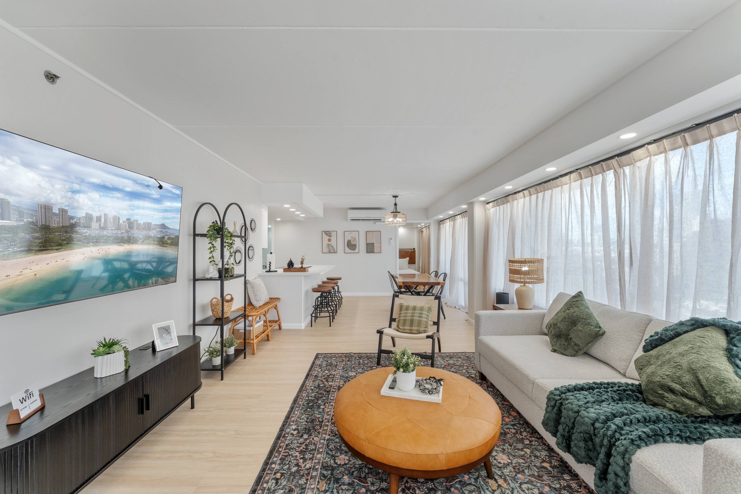 Fully Renovated Beautiful 2bdrm @ Ilikai - Image 6