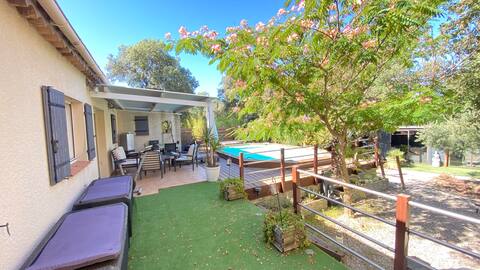 Villa Zen 3⭐️⭐️⭐️ Pool Jacuzzi Sauna, 6 pers