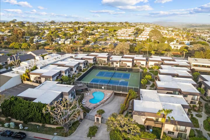 Cozy Solana Beach Haven - Private Beach Access - Condominiums for