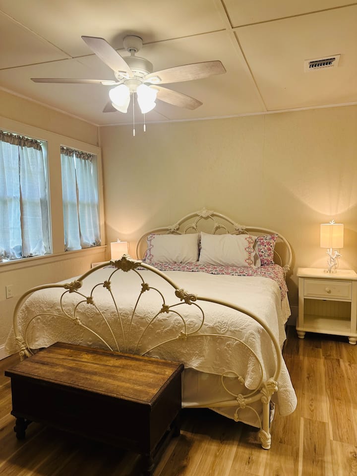 غرفة النوم 1