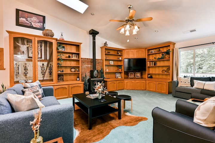 Plenty of room for movie nights, games, great conversation, and 3 couches that turn into Queen sized beds