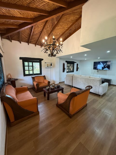 Successful Airbnb property: Portofino: paradise in the Medellin Mountains in Envigado