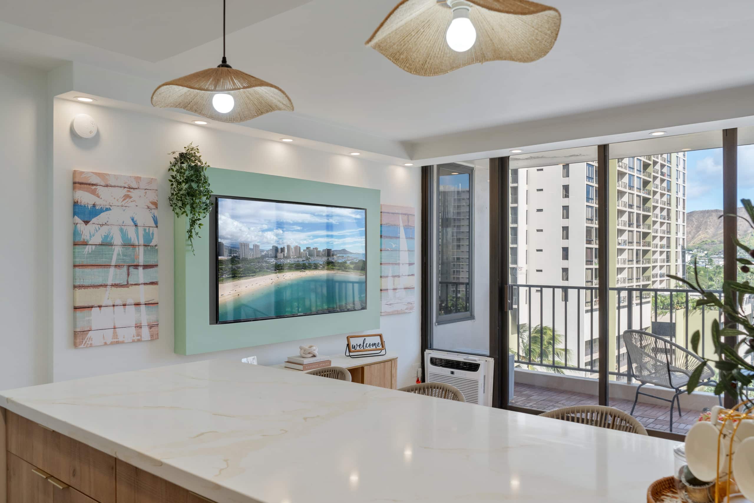 Cute 1bdr Waikiki Banyan with Free Parking! - Image 5