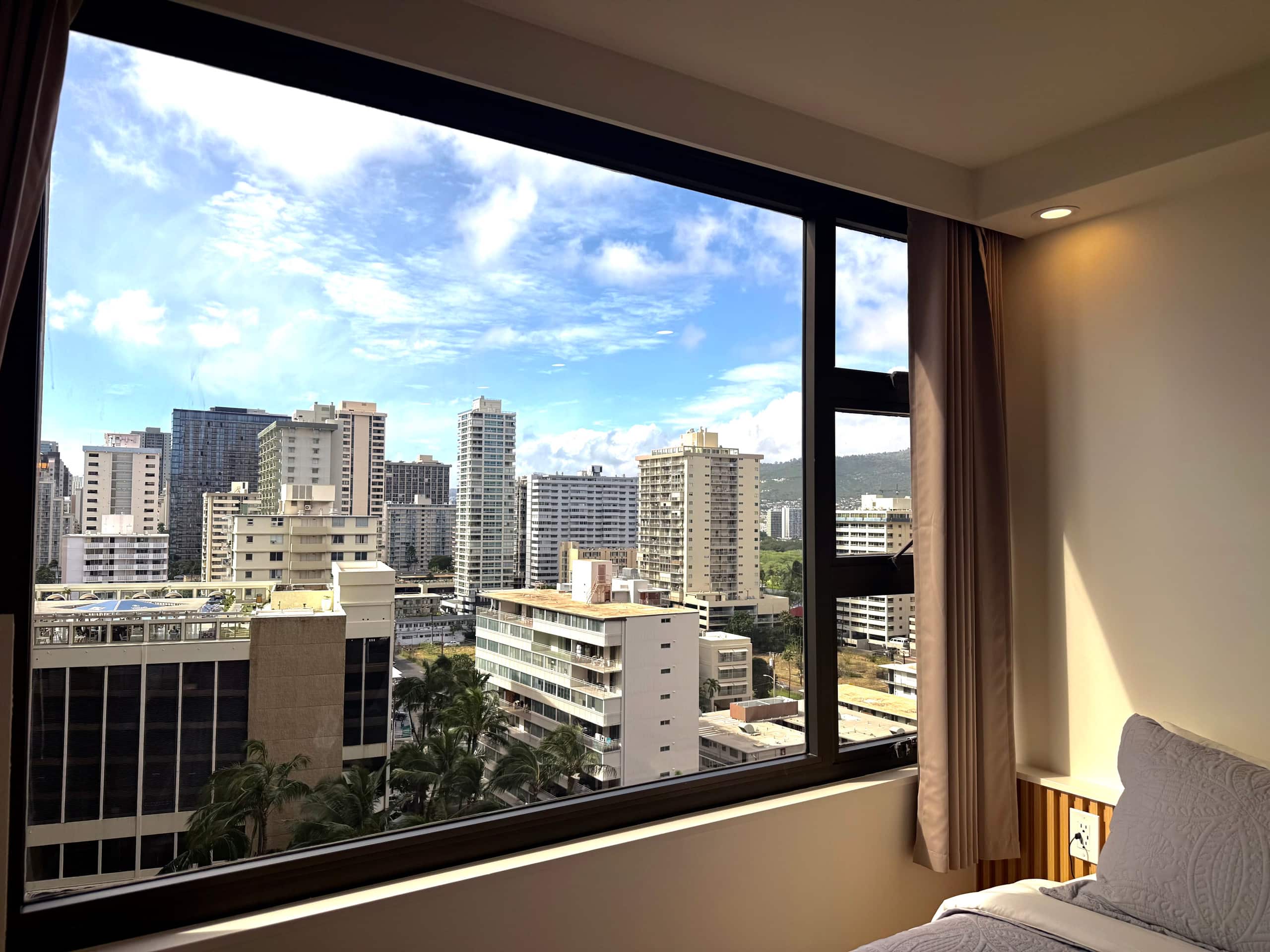 Wake Up to Ocean Views! 2queen Apt w/ Free Parking - Image 45