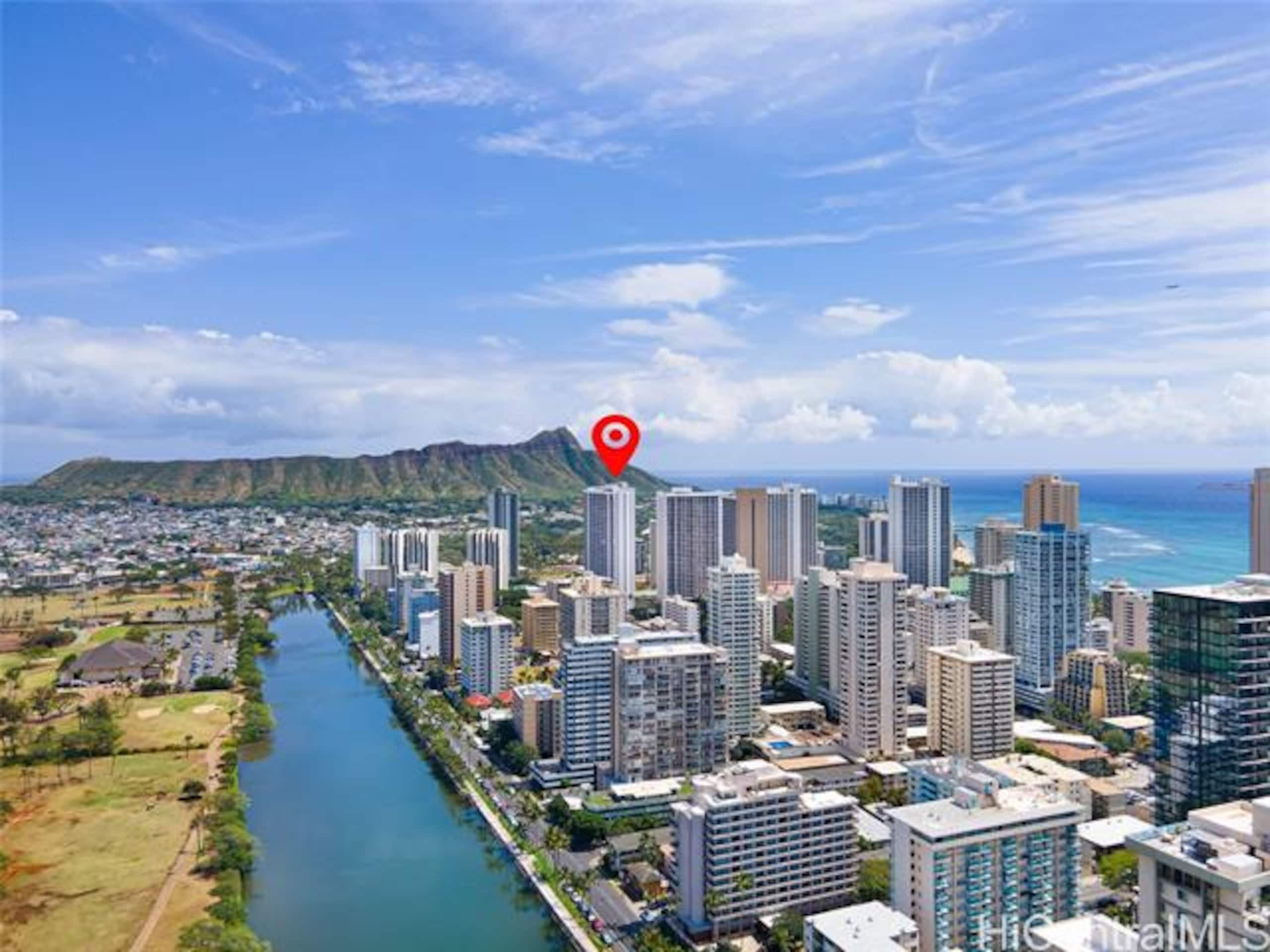 Wake Up to Ocean Views! 2queen Apt w/ Free Parking - Image 42