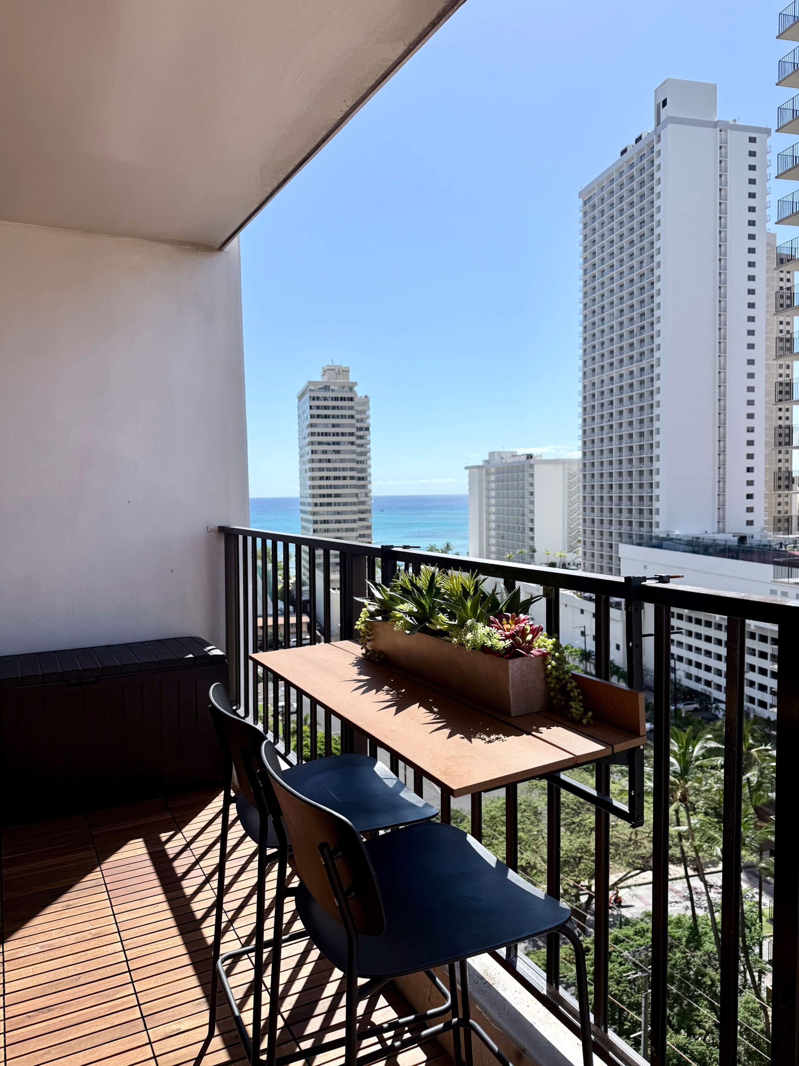 Wake Up to Ocean Views! 2queen Apt w/ Free Parking - Image 40