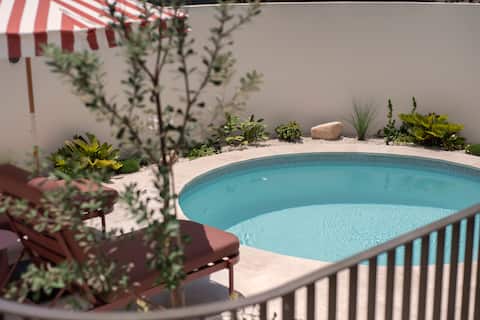 Brand new guesthouse private mineral pool Mermaid