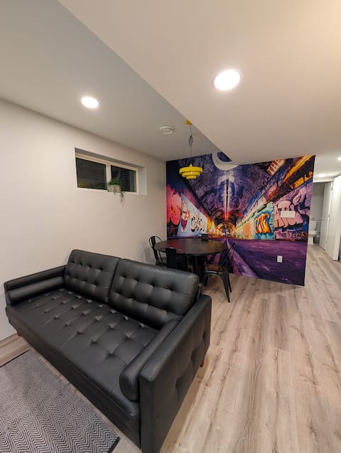 Successful Airbnb property: The Tunnel YEG - 2 bedroom basement suite in Western Mature Area
