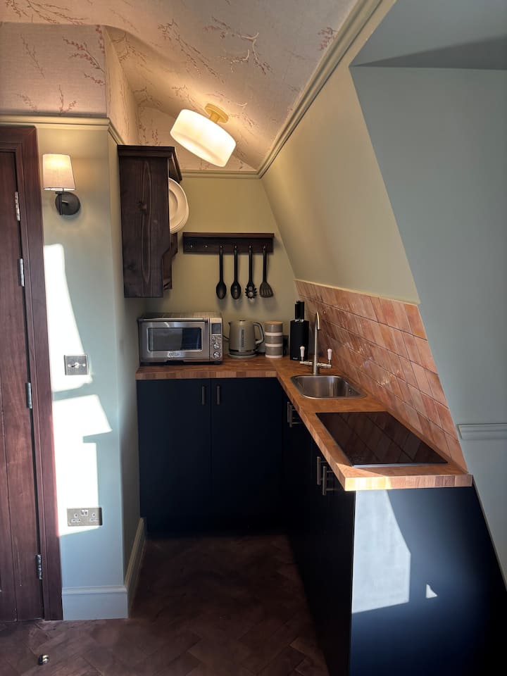 Penthouse Apartment In Clapham. - London