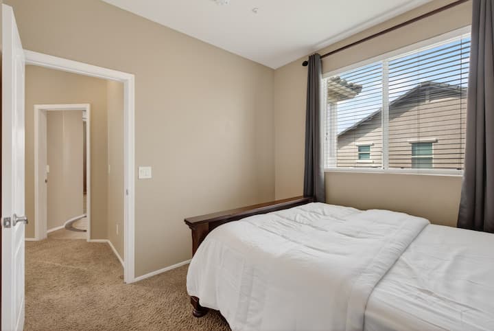 საძინებელი 1