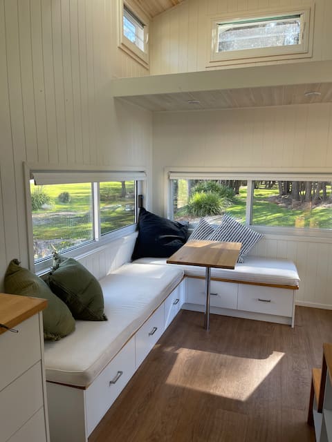Successful Airbnb property: Tiny Home Big Views in Narrawallee