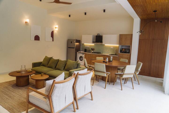 Living room image 7