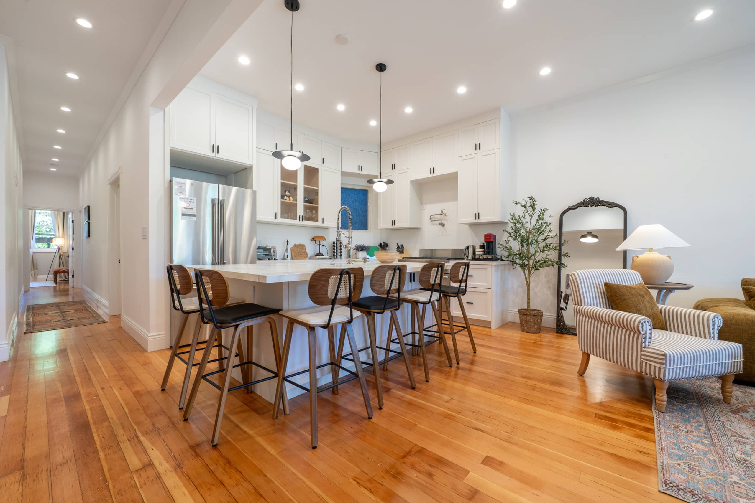Home in San Francisco · ★4.96 · 3 bedrooms · 3 beds · 3 baths - Image 14