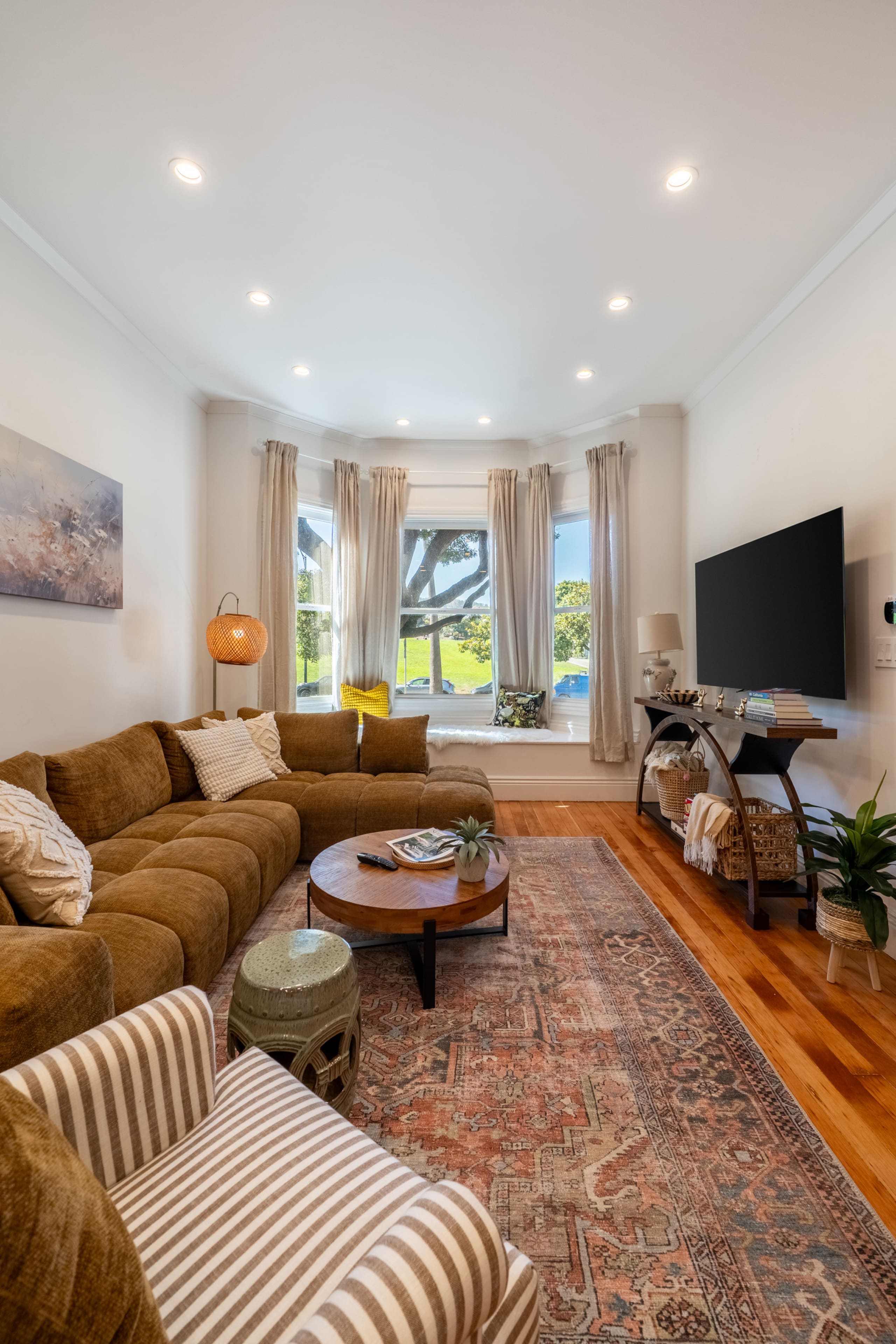Home in San Francisco · ★4.96 · 3 bedrooms · 3 beds · 3 baths - Image 1
