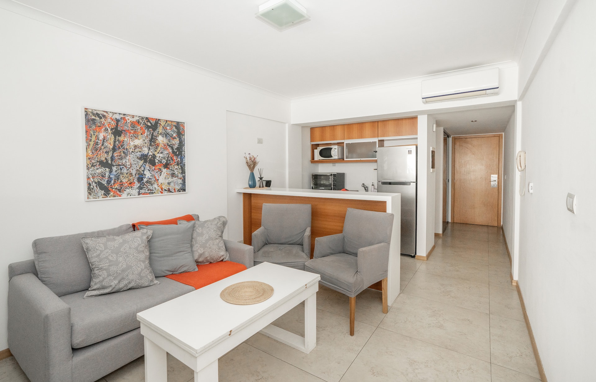 Recoleta! Beautiful and Sunny Studio with Balcony!