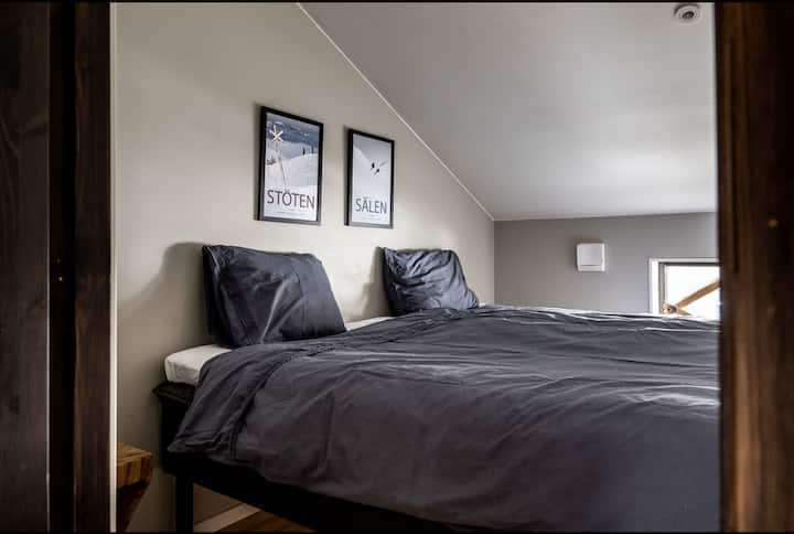 საძინებელი 4