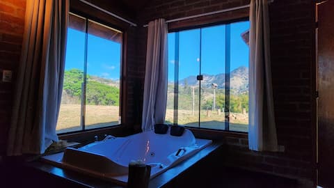 Top Airbnb: Rustirefúgio Chalet - hydro, fireplace and sunset em Gonçalves