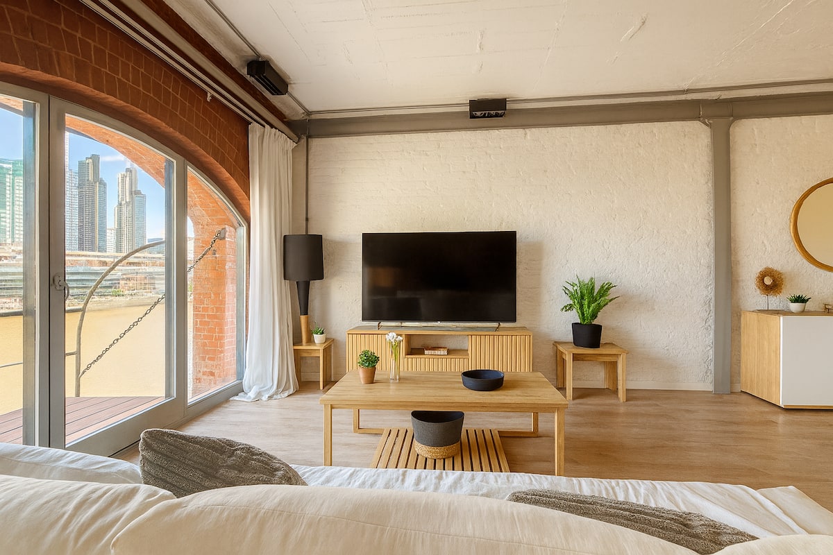 Loft 90 m² River & Skyline Views, fotografía 2 de 19