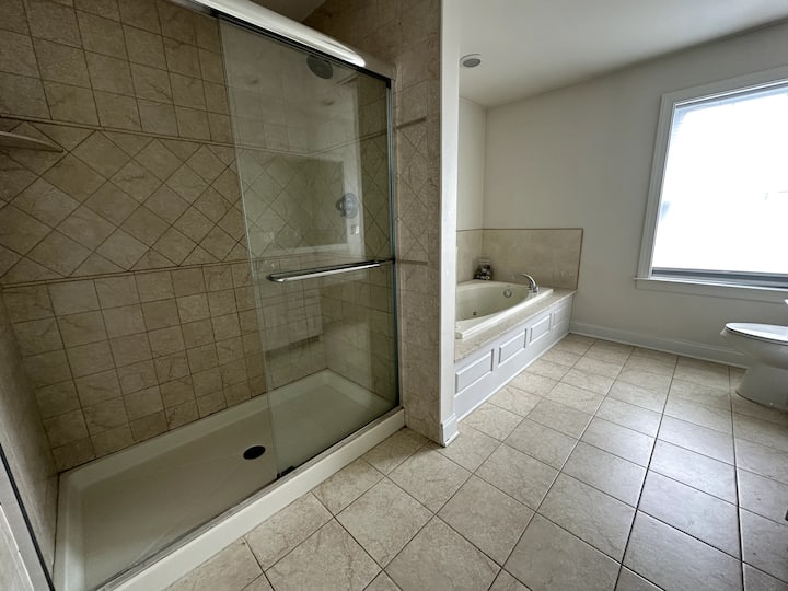 Private Master Bedroom For Rent - Stamford, CT
