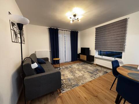Popular Airbnb listing: Green Bemowo! Free Garage! Park Gróczewski in Bemowo