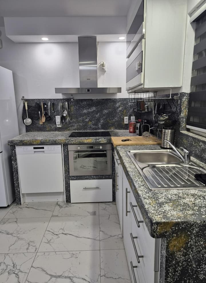 Dushi Luxury Stays – Veranda Apt Near Airport (4–6 - Curazao
