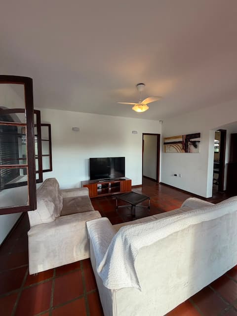 Popular Airbnb listing: House for 30 | Pool, volleyball and 3 blocks from the beach in Itanhaém