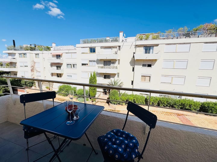 Studio, Plein Centre De Saint-tropez Avec Piscine - Saint-Tropez