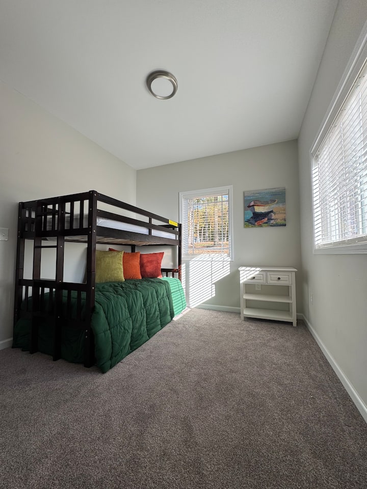 საძინებელი 4